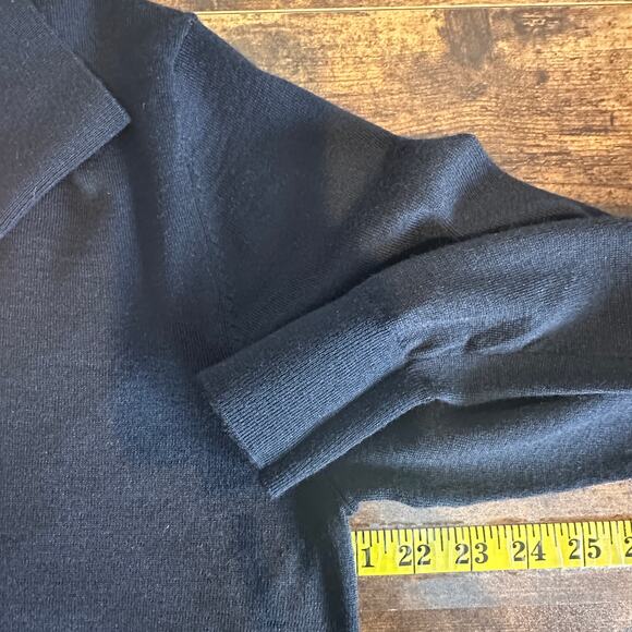 Wool Blend Crew Neck Sweater Mens Medium Navy Blue Academia Preppy Travel EUC - Picture 3 of 8